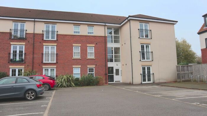 2 Bedroom Flat To Rent In Acklam Court, Beverley, Yorkshire, Fl, Uk, HU17