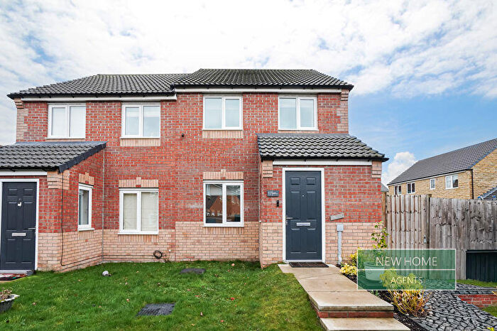 3 Bedroom Semi Detached House For Sale In Cherry Tree Place Bradford, BD2