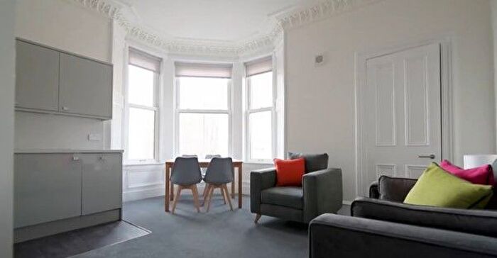 3 Bedroom Flat To Rent In Gowrie Street, West End, Dundee, DD2