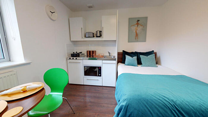 Studio For Sale In Park House - Park Street, Luton, LU1