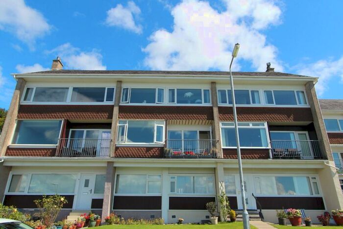 2 Bedroom Flat For Sale In Shuma Court, Skelmorlie, PA17