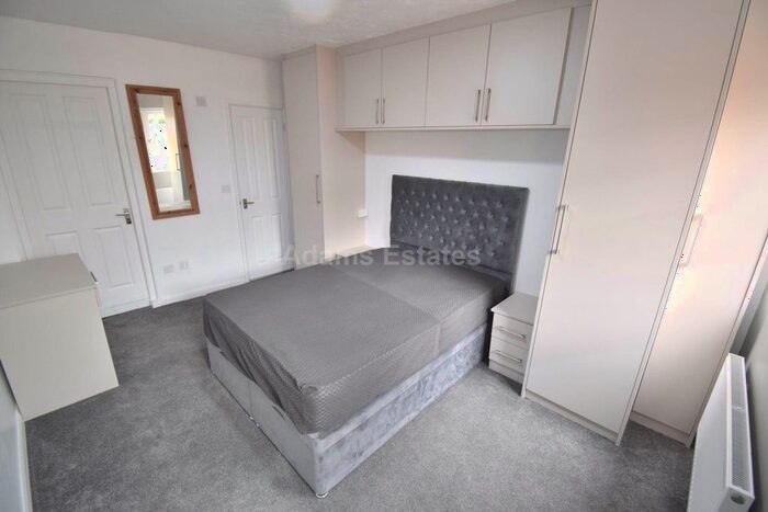 1 Bedroom Studio To Rent In Wokingham Road, Reading, RG6