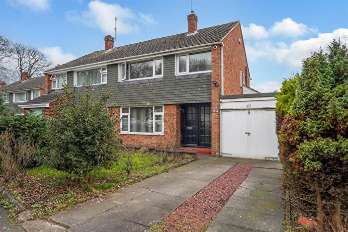 3 Bedroom Semi Detached House For Sale In Barnes Road, Darlington, DL3
