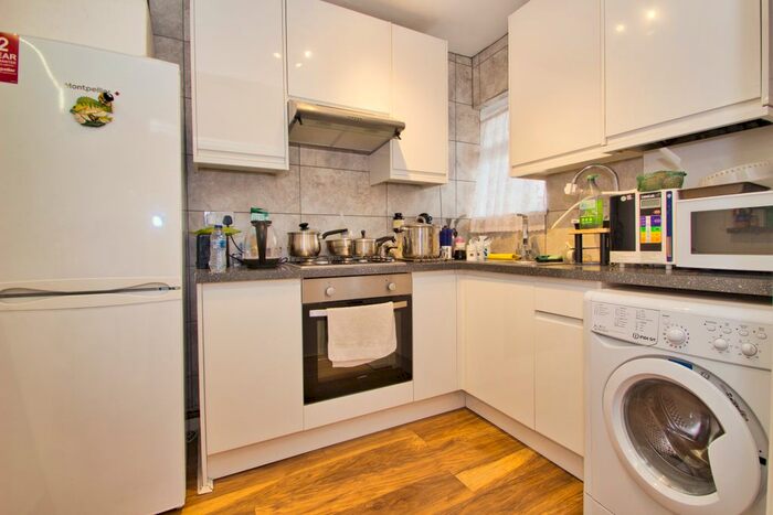 1 Bedroom Flat To Rent In Imperial Drive, Rayners Lane, HA2