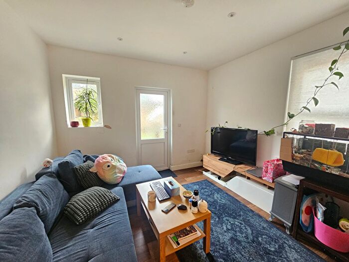 2 Bedroom Flat To Rent In Bellevue Road, Southampton, SO15