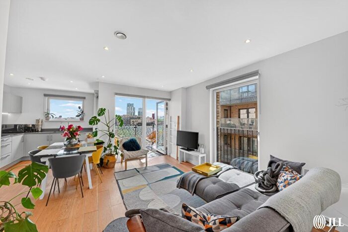 1 Bedroom Apartment For Sale In Prairie Building, Liberty Bridge Road, London, E15