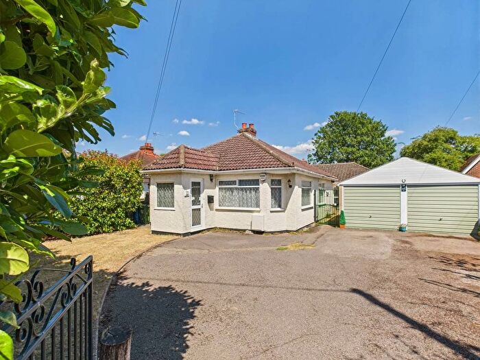 4 Bedroom Bungalow For Sale In Welley Road, Wraysbury, Berkshire, TW19