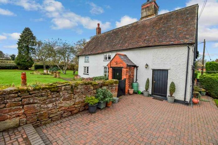 4 Bedroom Detached House For Sale In Dandys Farm, Shustoke, Coleshill, West Midlands B46, B46