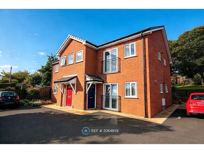 2 Bedroom Flat To Rent In Coedpoeth, Wrexham, LL11