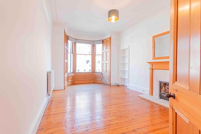 1 Bedroom Flat To Rent In Brunton Terrace, Edinburgh, EH7