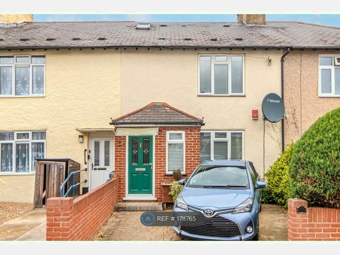 3 Bedroom Terraced House To Rent In Manor Lane, Sunbury-On-Thames, TW16