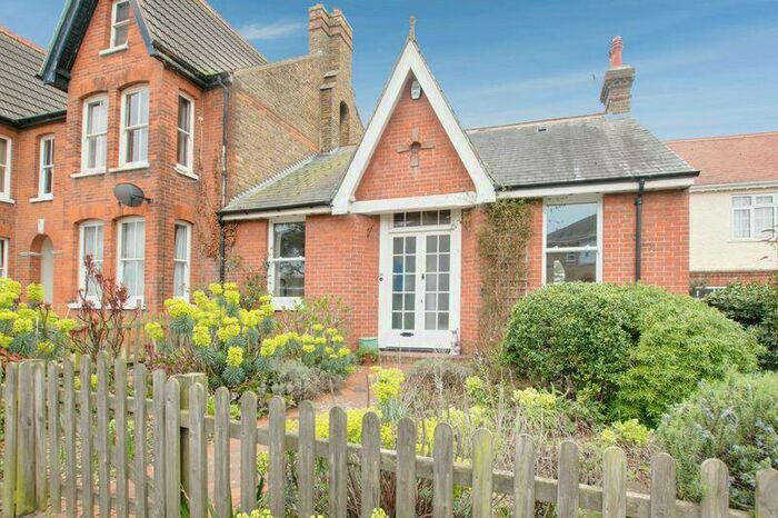 3 Bedroom Semi-Detached Bungalow To Rent In Whitstable, CT5