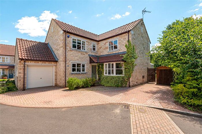 4 Bedroom Detached House For Sale In Milnthorpe Lane, Bramham, LS23