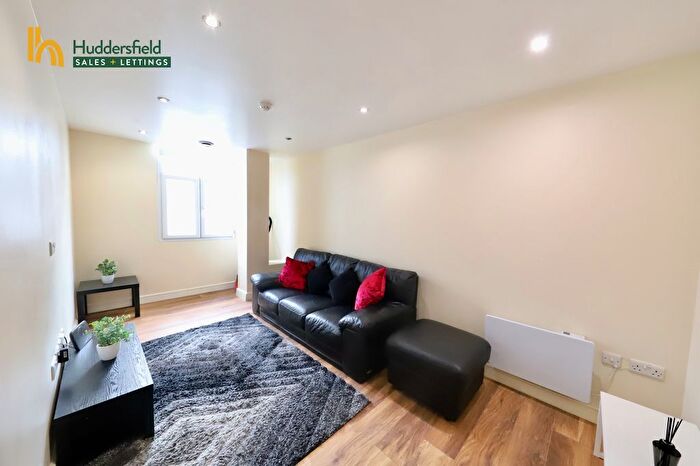 1 Bedroom Property To Rent In Westgate, Huddersfield, HD1