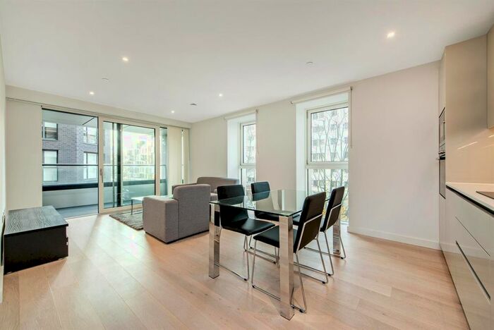 2 Bedroom Flat To Rent In Walton Heights, Elephant Park, Walworth Road, Elephant &amp; Castle, London, SE17