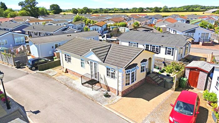 2 Bedroom Lodge For Sale In Beech Avenue, York, YO23