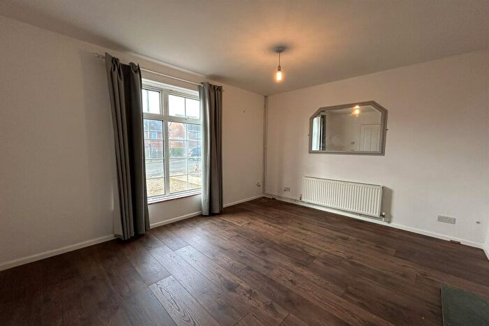 2 Bedroom Detached House To Rent In Wyke Regis, DT4