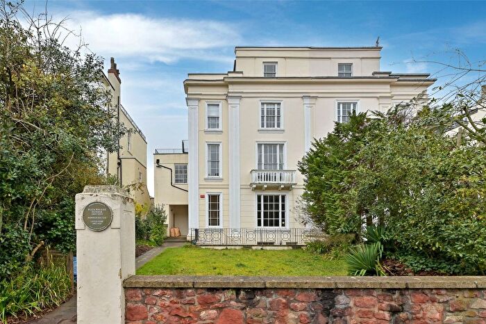 1 Bedroom Flat To Rent In Oakfield Road, Clifton, Bristol, Somerset, BS8