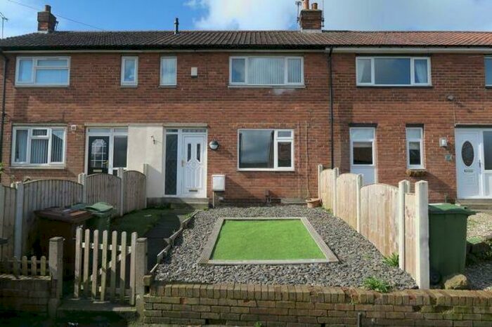 3 Bedroom Property To Rent In Manor Road. Churwell, LS27