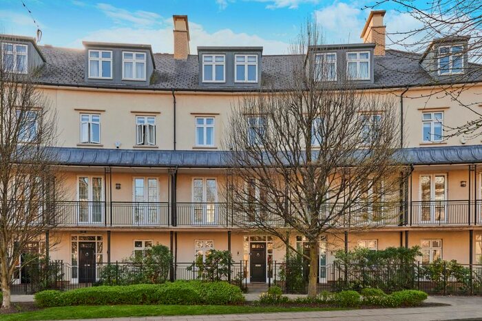 5 Bedroom Property To Rent In Melliss Avenue, Richmond, Surrey, TW9