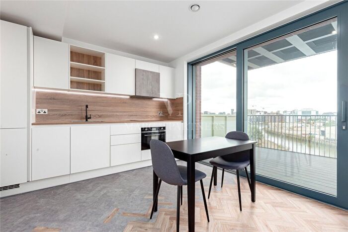 Studio To Rent In Skyline Apartments, Makers Yard, E3