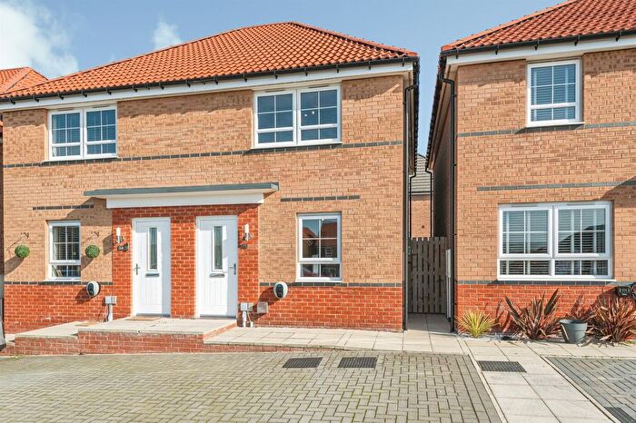 2 Bedroom Semi Detached House For Sale In Windsor Road, Dewsbury, WF12