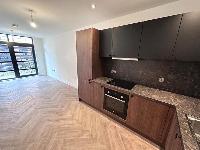 2 Bedroom Apartment To Rent In Gunsmith House, Price Street, Birmingham, B4