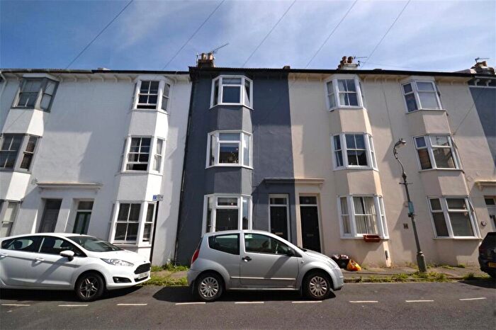 1 Bedroom Terraced House To Rent In St. Martins Place, Brighton, East Sussex, BN2