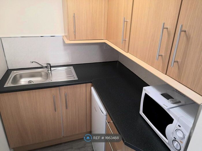 Studio To Rent In Regent Street, Burnham-On-Sea, TA8