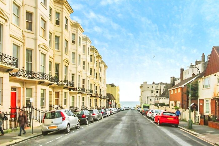 2 Bedroom Flat To Rent In Holland Road, Hove, East Sussex, BN3