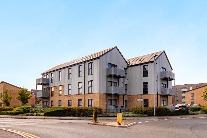 2 Bedroom Flat For Sale In Abberton Way, West Thurrock, RM20