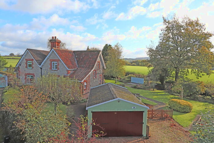 3 Bedroom Semi-Detached House For Sale In Stenhill, Nr Uffculme, Cullompton, EX15