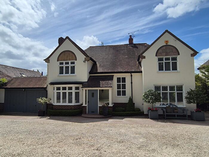 5 Bedroom Detached House For Sale In Henley Road, Ullenhall, B95