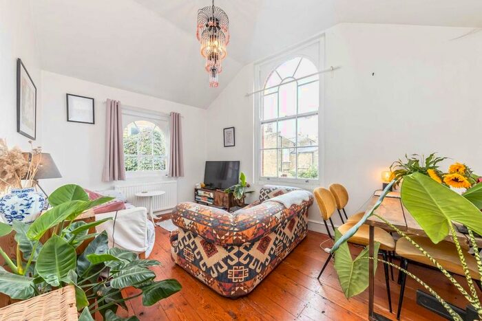 2 Bedroom Semi-Detached House To Rent In Endymion Road, London, SW2