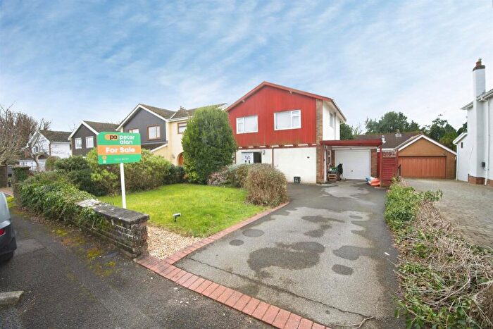 3 Bedroom Detached House For Sale In The Retreat, Bridgend, CF31