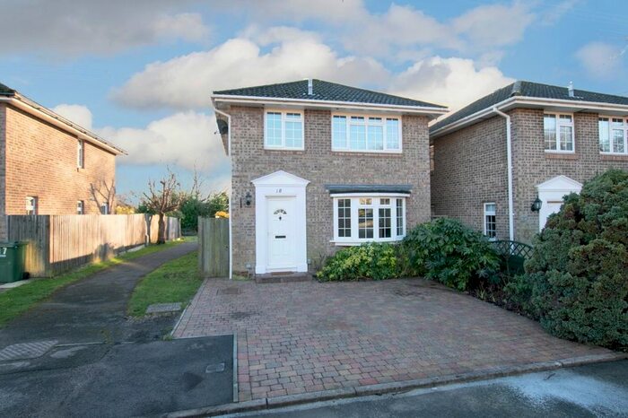 3 Bedroom Detached House To Rent In Broomhill Way, Boyatt Wood, Eastleigh, SO50