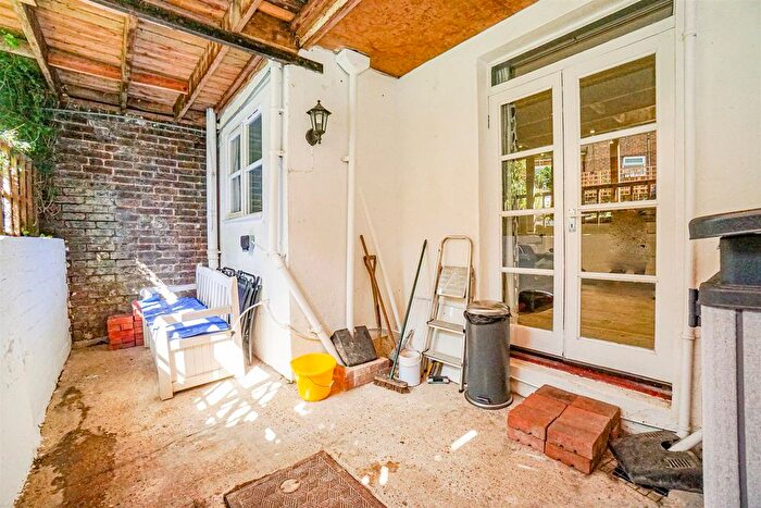 1 Bedroom Flat For Sale In Bohemia Road, St. Leonards-On-Sea, TN37