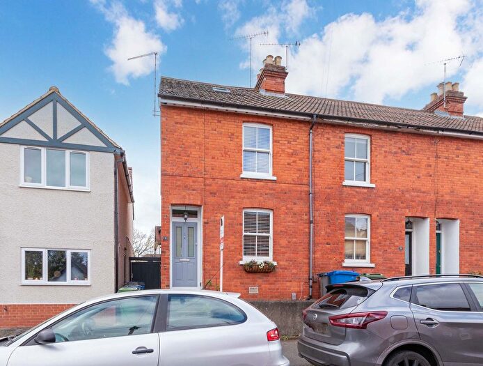 3 Bedroom Terraced House For Sale In College Glen, Maidenhead, SL6