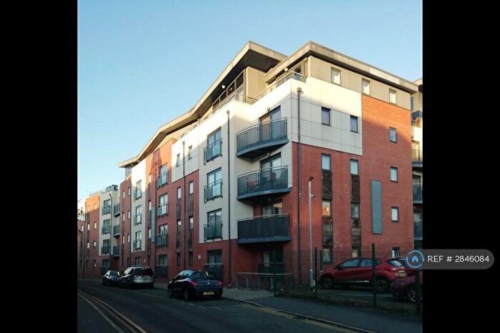 2 Bedroom Flat To Rent In The Quarter, Chester, CH1