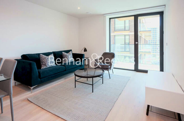 1 Bedroom Apartment To Rent In John Cabot House, Clippers Street, E16