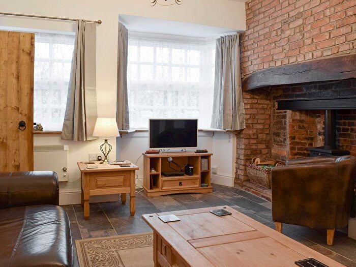 2 Bedroom Cottage To Rent In Hatton Bottom Lock, Warwick, CV35