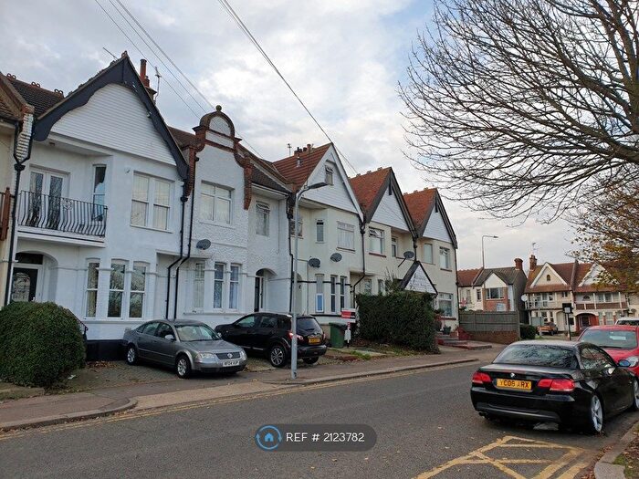 2 Bedroom Maisonette To Rent In Herbert Grove, Southend On Sea, SS1