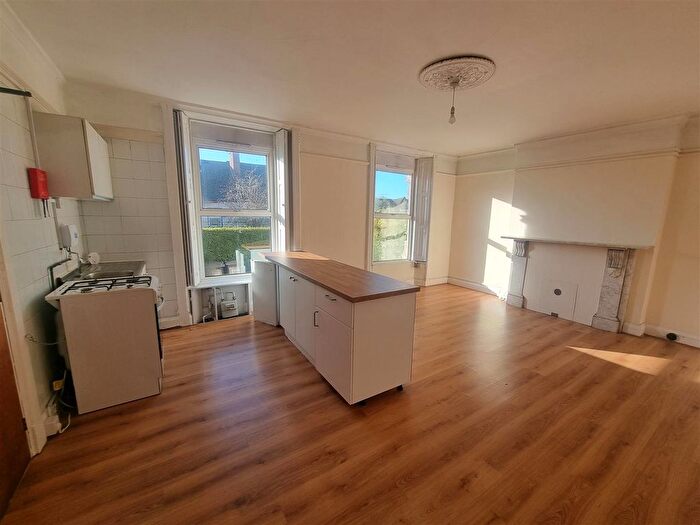 Studio To Rent In Whitehall, Stroud, GL5