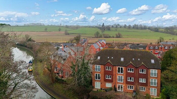 1 Bedroom Flat For Sale In The Wharf, Watling Street, Weedon, Northampton, Northamptonshire, NN7