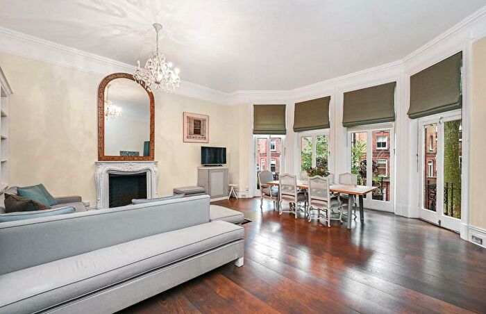 4 Bedroom Apartment To Rent In Cabbell Street, Marylebone, London, NW1