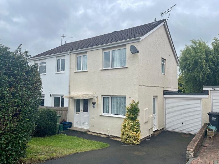 3 Bedroom Semi-Detached House To Rent In Heal Park Crescent, Fremington, EX31