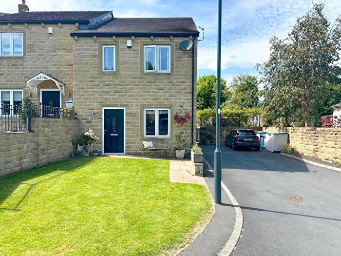 3 Bedroom Semi-Detached House For Sale In Lumb Croft, Sutton-In-Craven, BD20