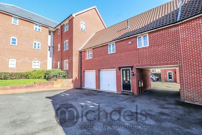 2 Bedroom Property For Sale In Groves Close, Colchester, CO4