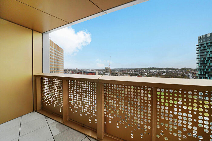 2 Bedroom Apartment To Rent In Pinnacle Tower, SE13