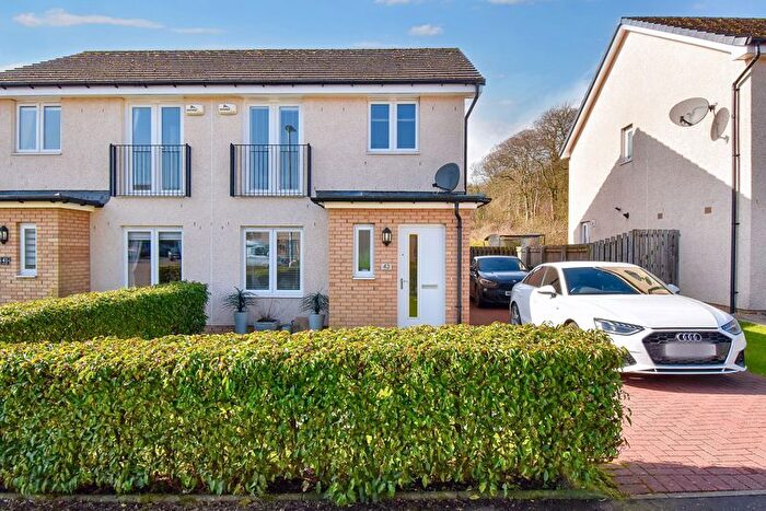 3 Bedroom Semi-Detached House For Sale In Miles End, Kilsyth, Glasgow, G65
